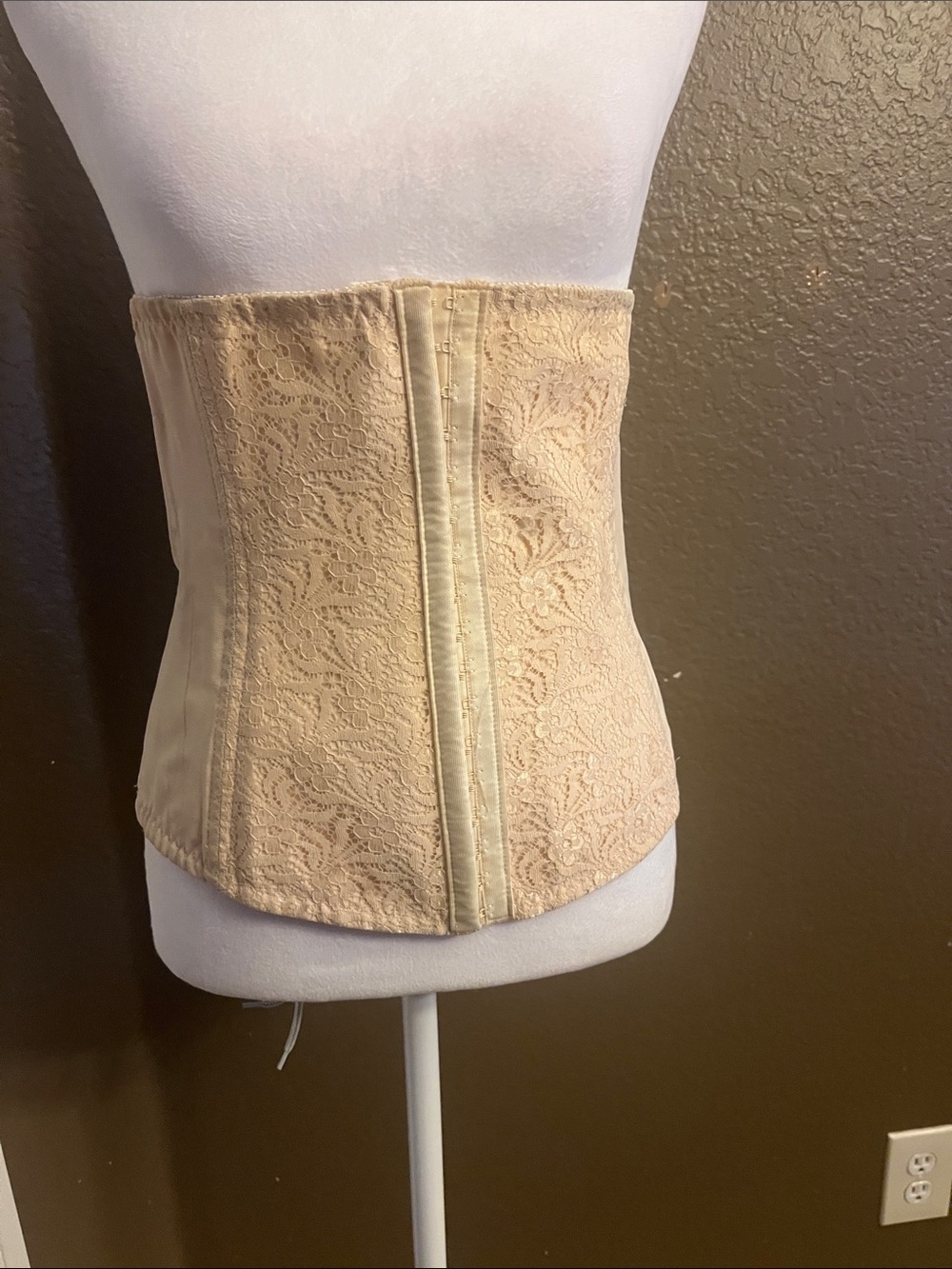 Waist Cincher Corset Belt in Beige Lace - Unbranded